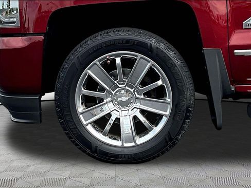Used 2017 Chevrolet Silverado 1500 High Country AWD/4WD image 34