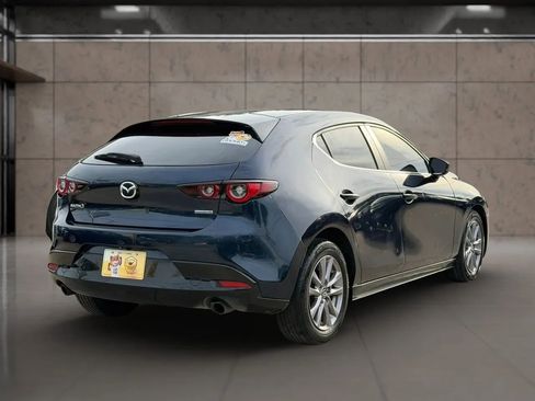 Used 2022 MAZDA MAZDA3 s FWD image 7