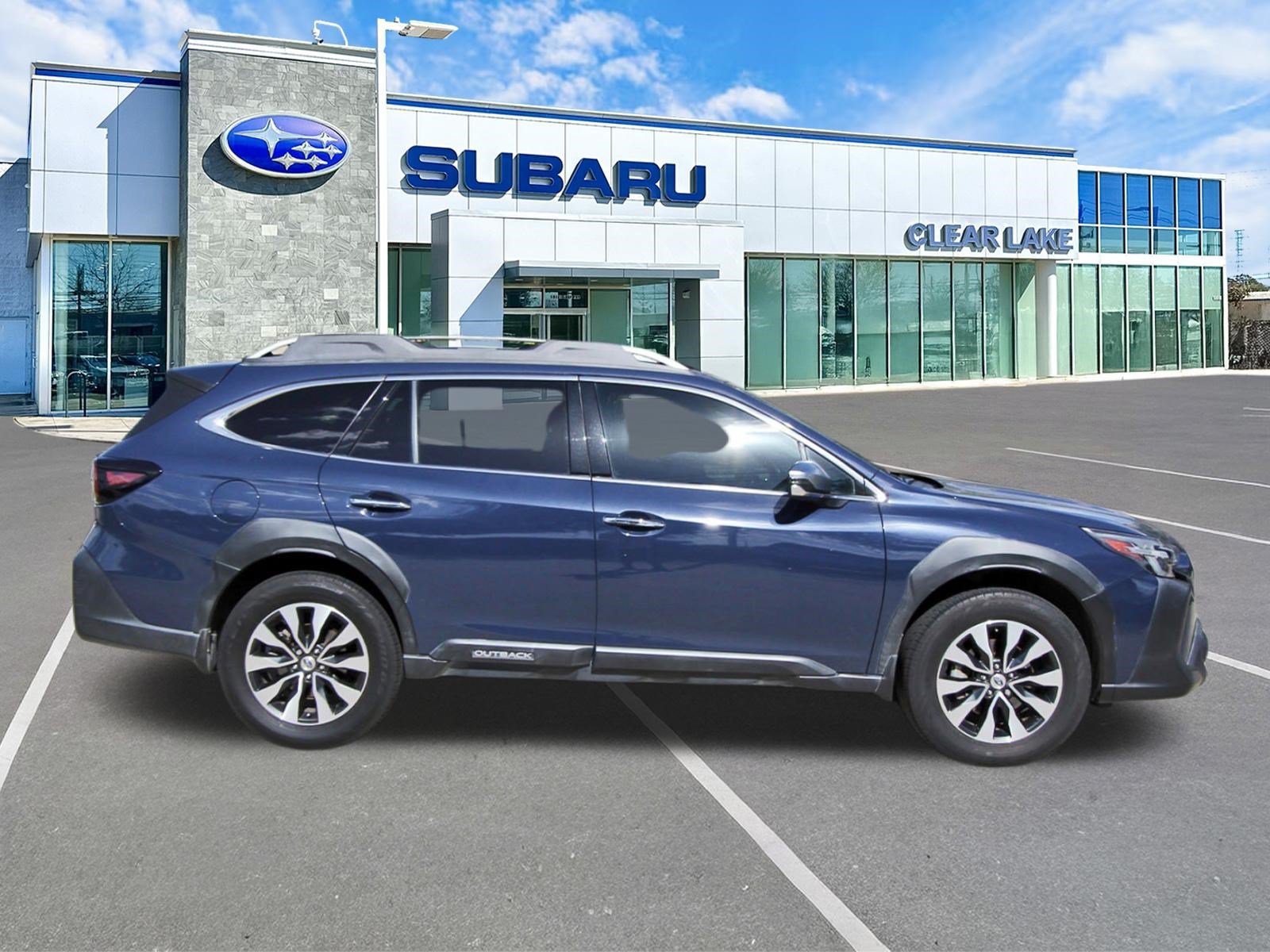 Used 2023 Subaru Outback Touring XT AWD/4WD image 7