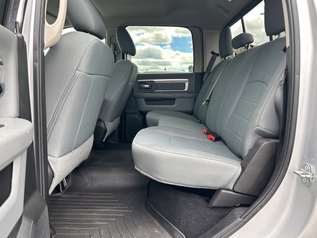 Used 2018 RAM 2500 SLT AWD/4WD image 29