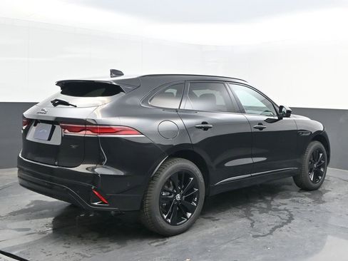 New 2026 Jaguar F-PACE R-Dynamic S image 7