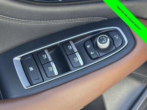 Used 2022 Subaru Outback Touring AWD/4WD image 11