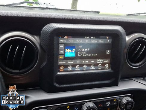 Used 2022 Jeep Wrangler Unlimited Sport AWD/4WD image 3