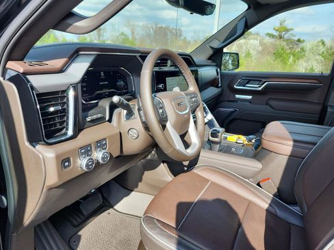 Certified 2025 GMC Sierra 1500 Denali w/ Denali Reserve Package image 17