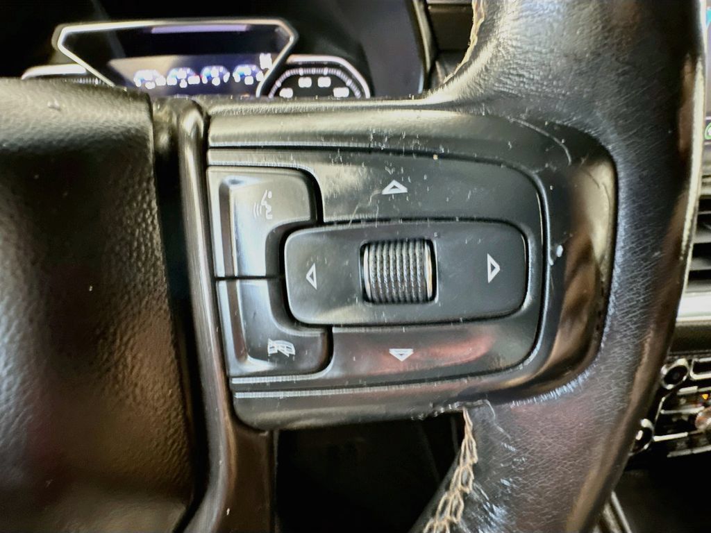 Used 2021 GMC Yukon AT4 AWD/4WD image 10