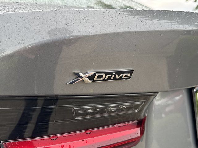Certified 2026 BMW 330i xDrive Sedan AWD/4WD image 8
