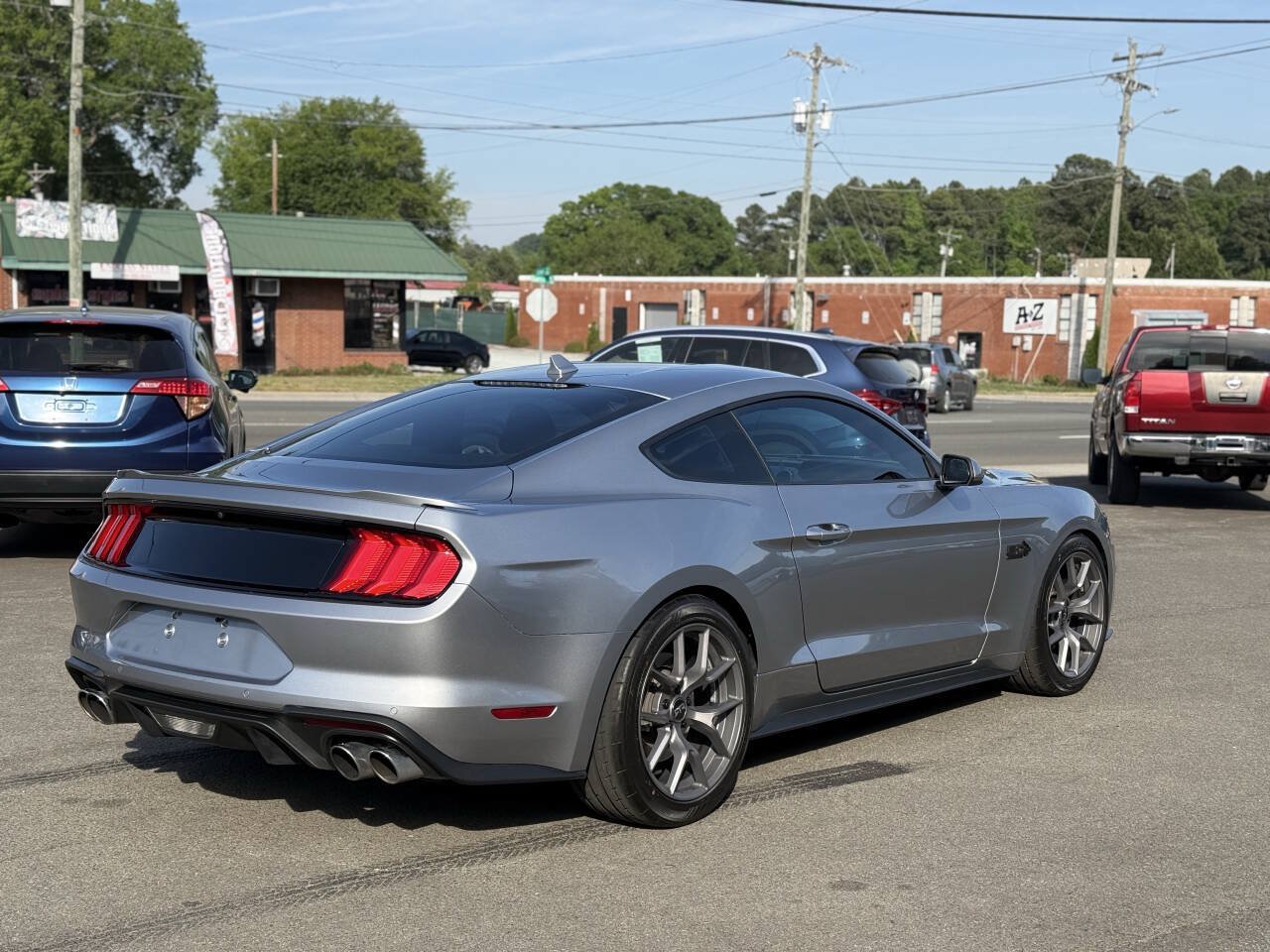 Used 2022 Ford Mustang GT w/ Equipment Group 301A RWD image 8