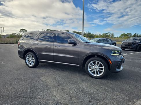 Used 2021 Dodge Durango GT image 2