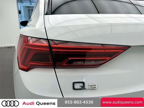 Certified 2022 Audi Q3 2.0T Premium Plus w/ Premium Plus Package image 9