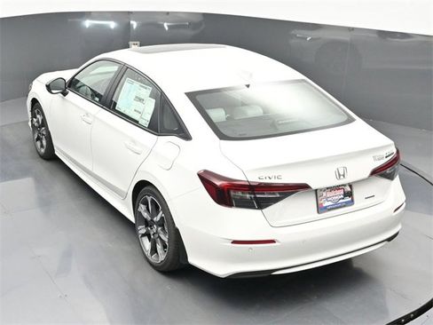 New 2025 Honda Civic Sport Touring image 28