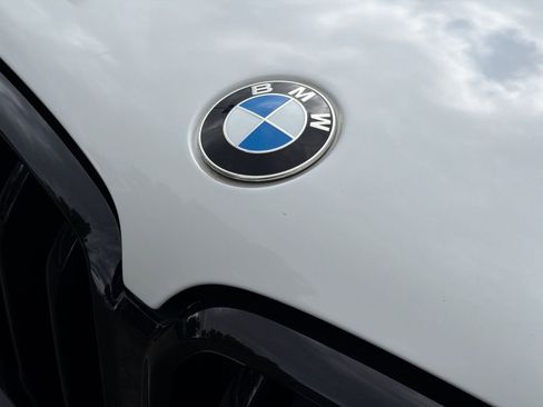 Used 2021 BMW X6 xDrive40i w/ M Sport Package AWD/4WD image 10