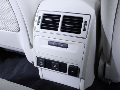 Used 2026 Jaguar F-PACE R-Dynamic S image 15