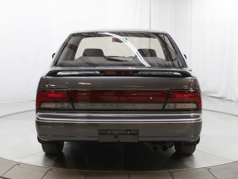 Used 1992 Nissan Maxima SE image 6