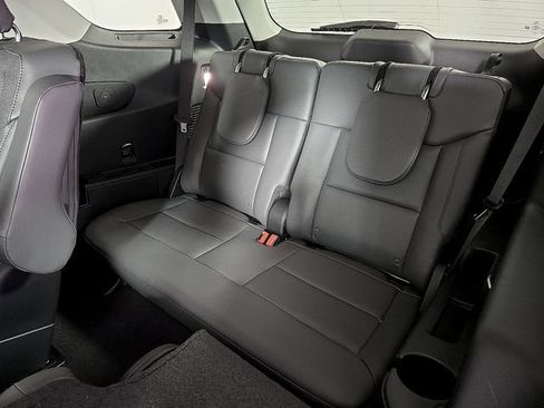 Used 2026 Ford Explorer Active w/ Active Comfort Package RWD image 10