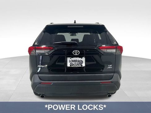 Used 2019 Toyota RAV4 LE AWD/4WD image 9