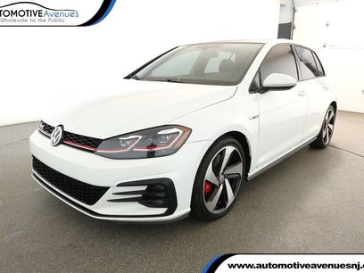 Used 2018 Volkswagen GTI SE