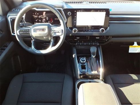 New 2026 GMC Canyon Elevation image 12