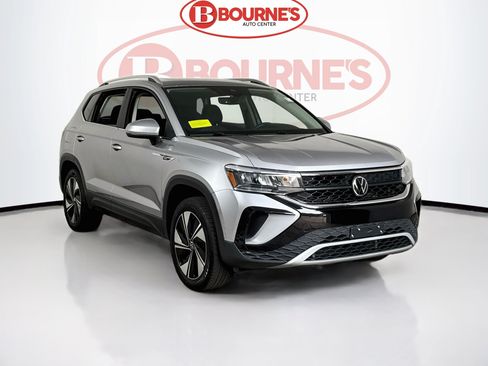 Used 2023 Volkswagen Taos SE w/ Panoramic Sunroof Package AWD/4WD image 1