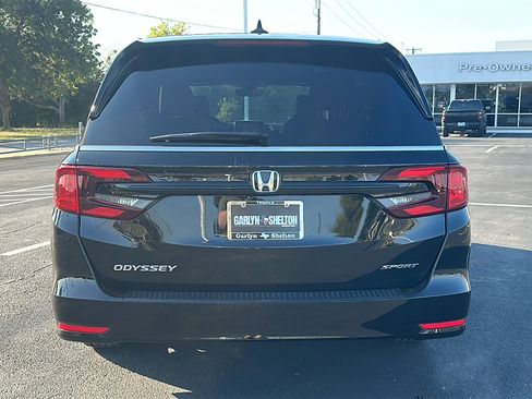 Used 2023 Honda Odyssey Sport image 7