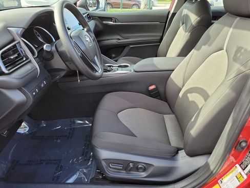 Used 2023 Toyota Camry LE FWD image 17