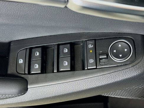 Certified 2025 Kia Seltos S image 18