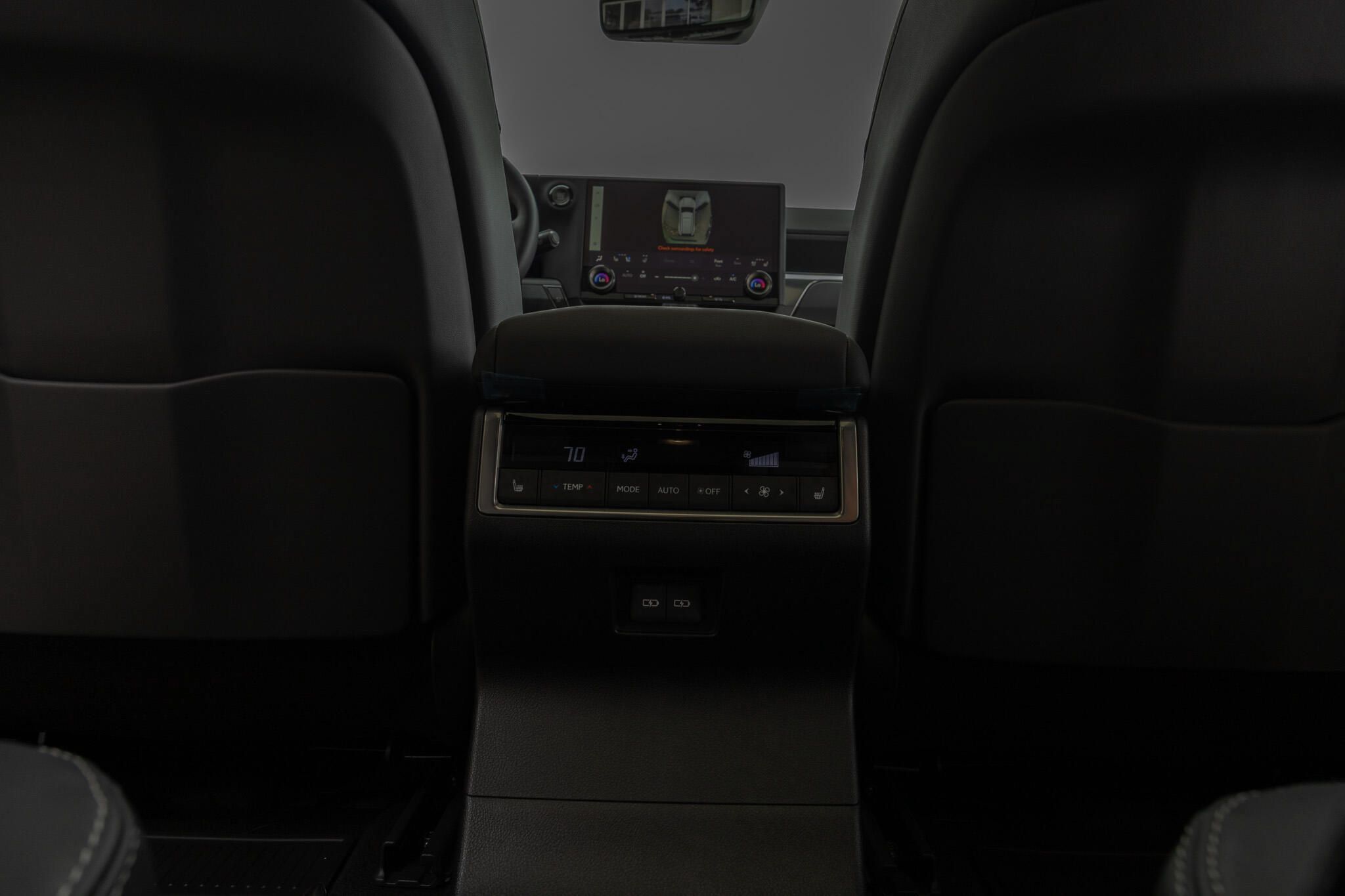 Used 2026 Lexus GX 550 w/ Accessory Package (2T) AWD/4WD image 35