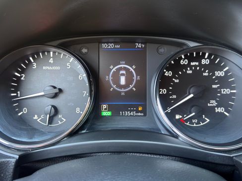 Used 2018 Nissan Rogue SL w/ Premium Package FWD image 19