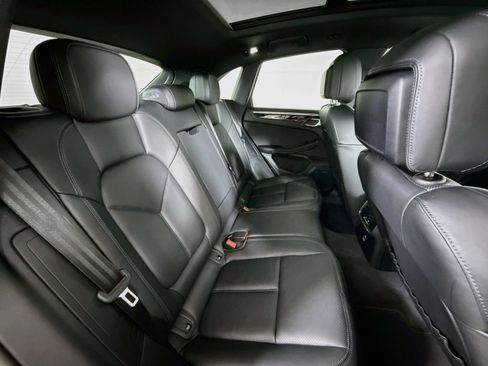 Certified 2026 Porsche Macan Turbo AWD/4WD image 27