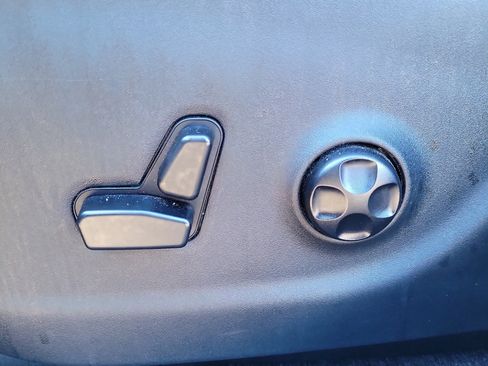 Used 2018 Jeep Cherokee Limited image 21