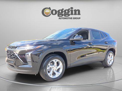 New 2026 Chevrolet Trax LS w/ LS Convenience Package image 1