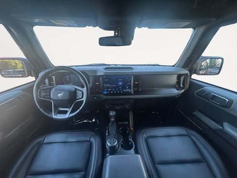 Used 2023 Ford Bronco Badlands w/ Sasquatch Package image 13