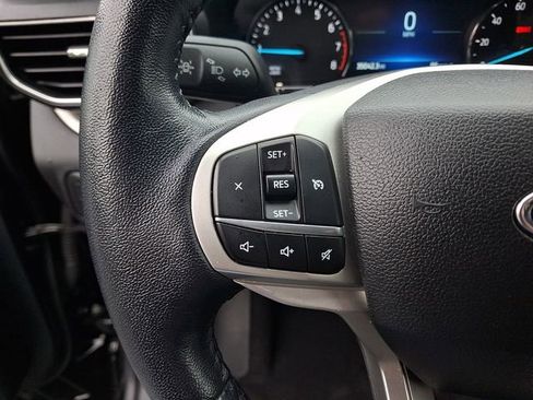 Used 2022 Ford Explorer XLT w/ Equipment Group 202A AWD/4WD image 21
