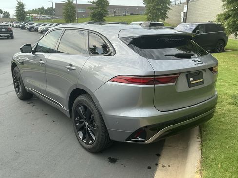 Used 2026 Jaguar F-PACE R-Dynamic S AWD/4WD image 5