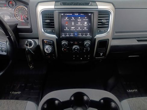 Used 2018 RAM 1500 Big Horn AWD/4WD image 3