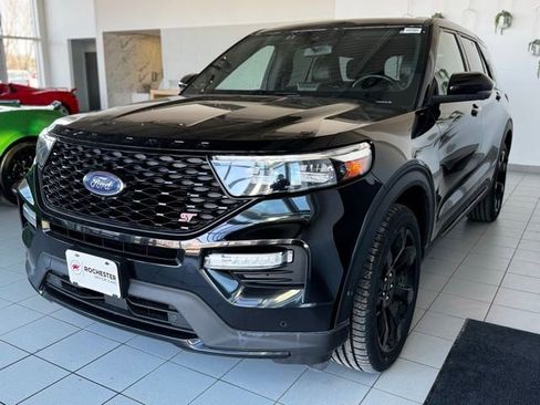 Used 2021 Ford Explorer ST w/ ST Street Pack image 37