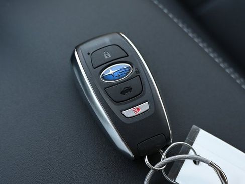 New 2025 Subaru Ascent Limited image 37