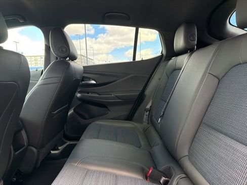 Used 2025 Buick Envista Preferred FWD image 17