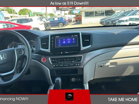 Used 2016 Honda Pilot EX image 11