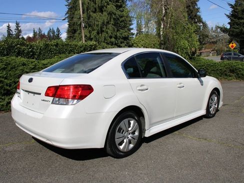 Used 2010 Subaru Legacy 2.5i AWD/4WD image 3