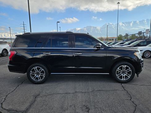 Used 2018 Ford Expedition Limited AWD/4WD image 2