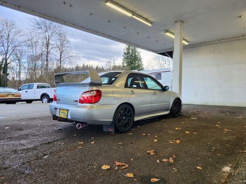 Used 2005 Subaru Impreza WRX STI image 3