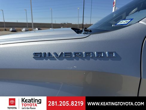 Used 2022 Chevrolet Silverado 1500 Custom image 9