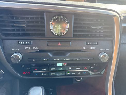 Used 2018 Lexus RX 350L AWD image 28