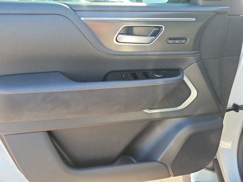 New 2026 INFINITI QX80 Luxe image 15