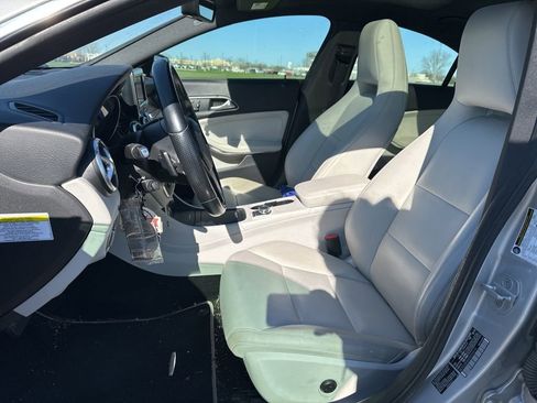 Used 2014 Mercedes-Benz CLA 250 image 16