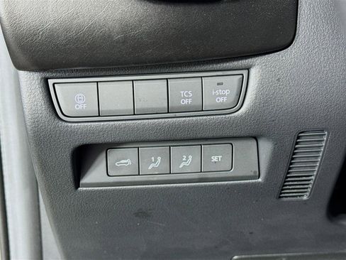 Used 2025 MAZDA CX-50 Meridian Edition w/ Weather Package image 11