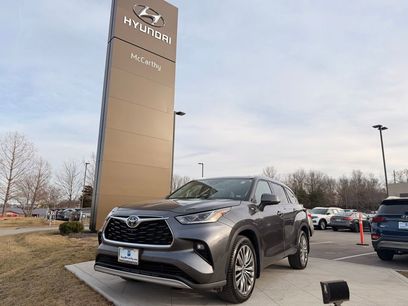 Used 2021 Toyota Highlander Platinum