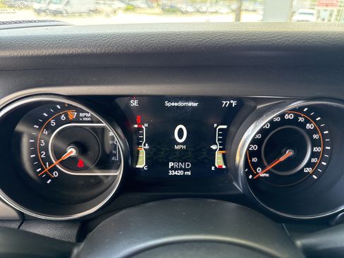 Used 2022 Jeep Wrangler Unlimited Sport AWD/4WD image 21