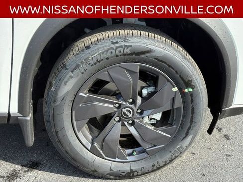 New 2026 Nissan Rogue SV w/ Cold Weather Package AWD/4WD image 29