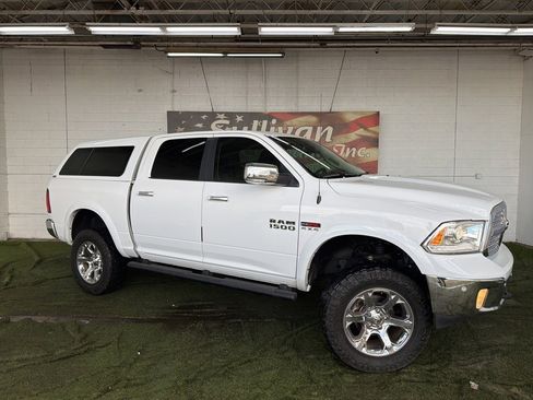 Used 2017 RAM 1500 Laramie w/ Convenience Group image 8
